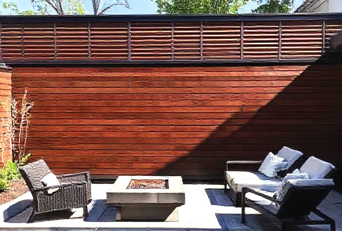 Louvered Privacy Screens